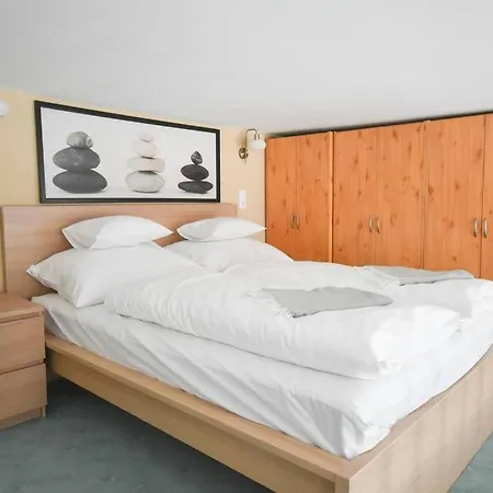 Downtown Doublet Boedapest