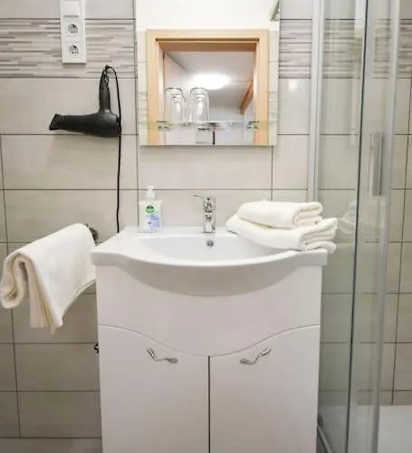 Downtown Doublet דירה *