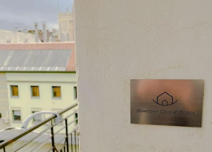 דירה Downtown Doublet